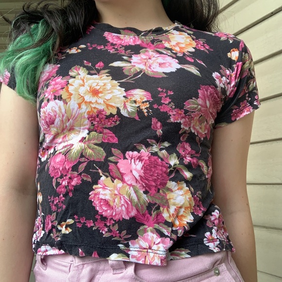 American Eagle Floral Crop Top - Picture 2 of 6